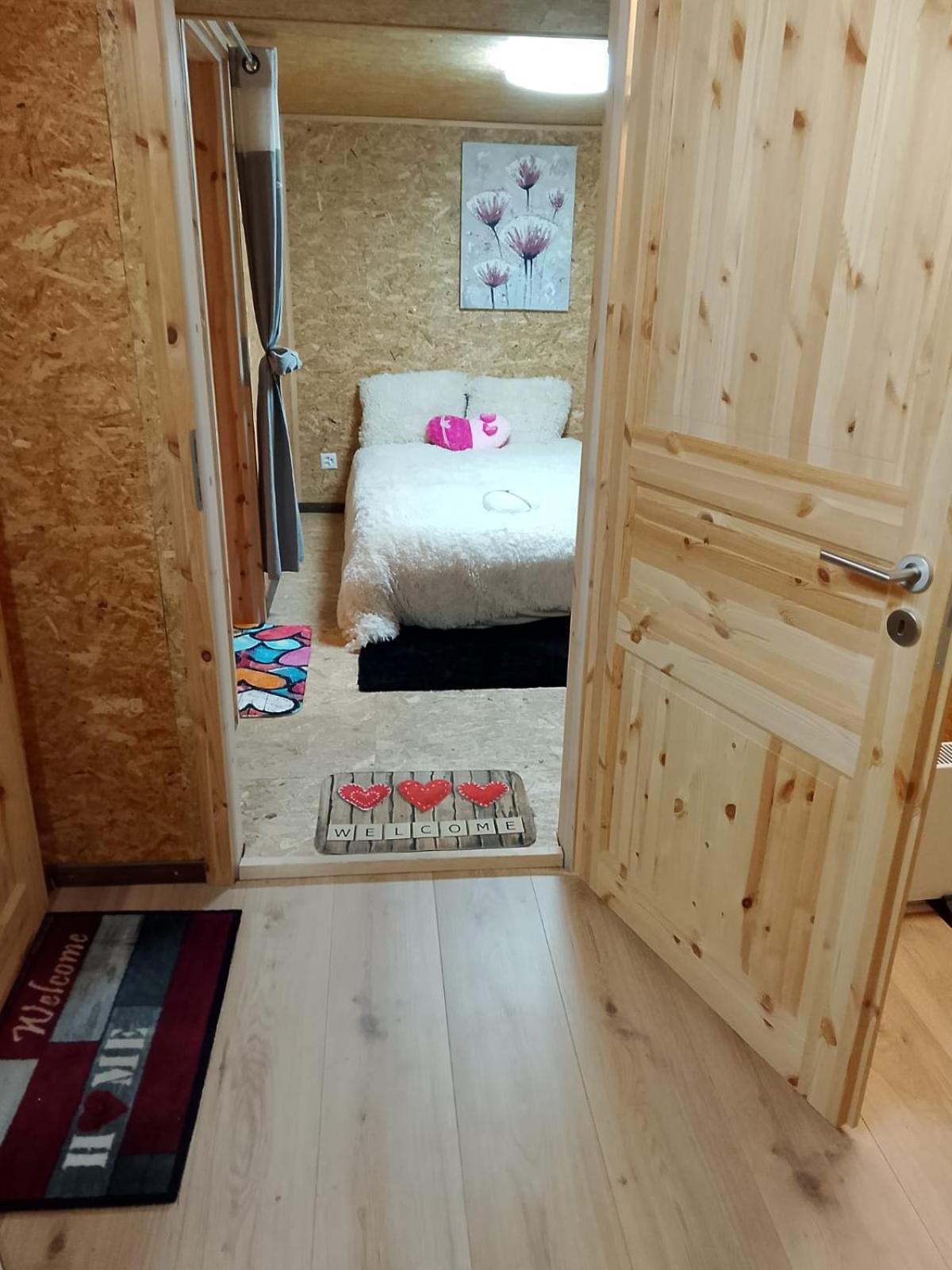 넨다즈 Chez Gigi B&B 외부 사진